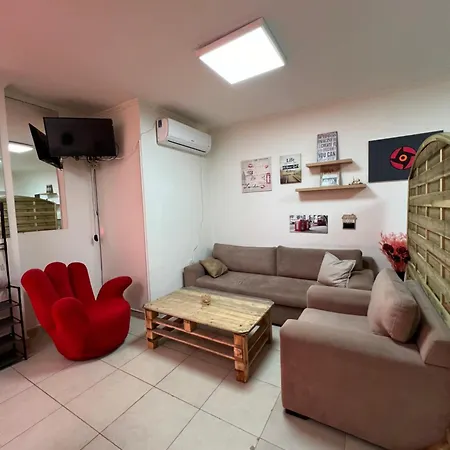 Διαμέρισμα Soft & Peace Flat Near Center 20 Min By Bus *